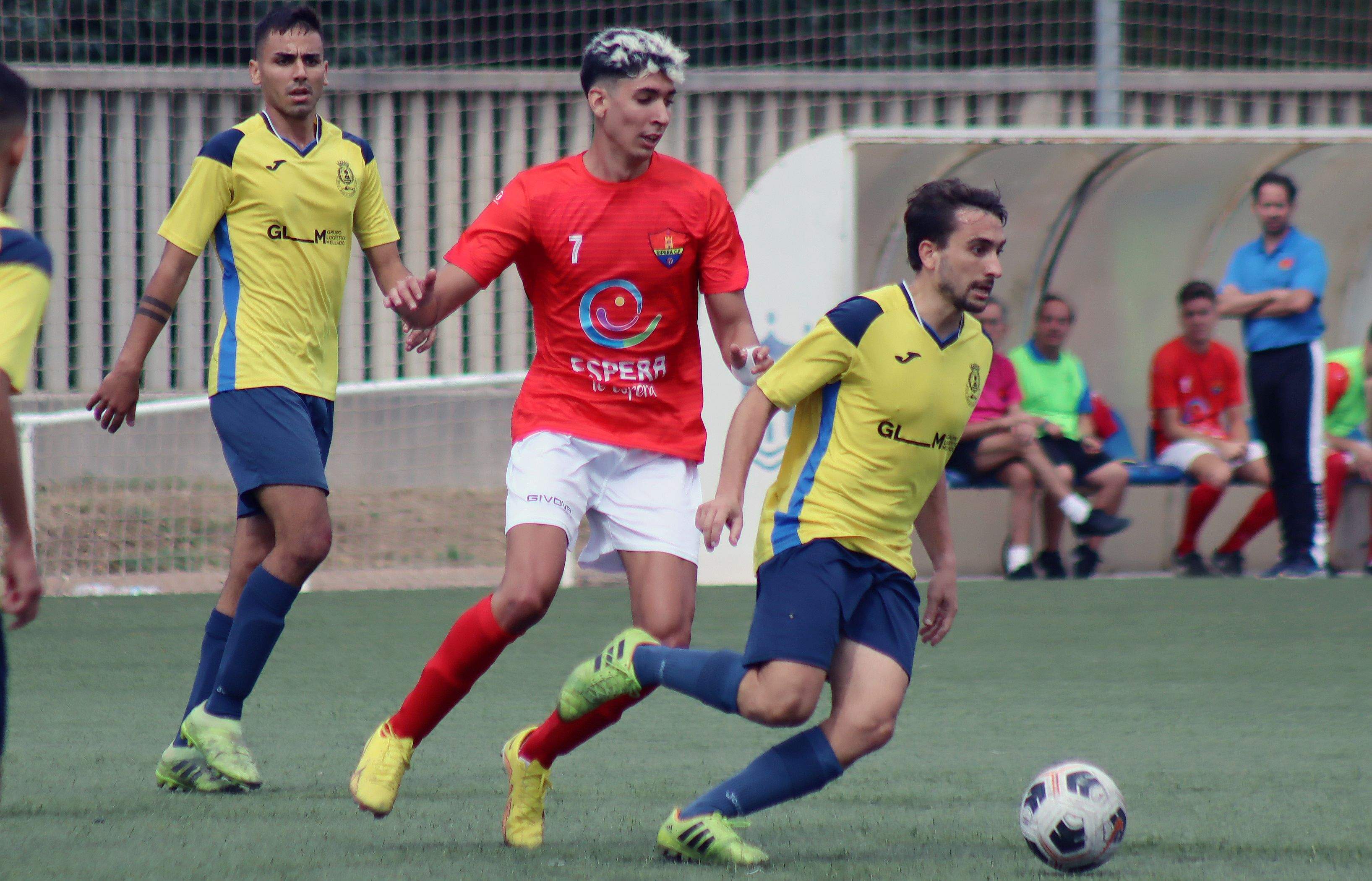Un lance del Recreativo Bahía de Algeciras-Espera Club de Fútbol de la primera vuelta/Foto: Axel S.C.