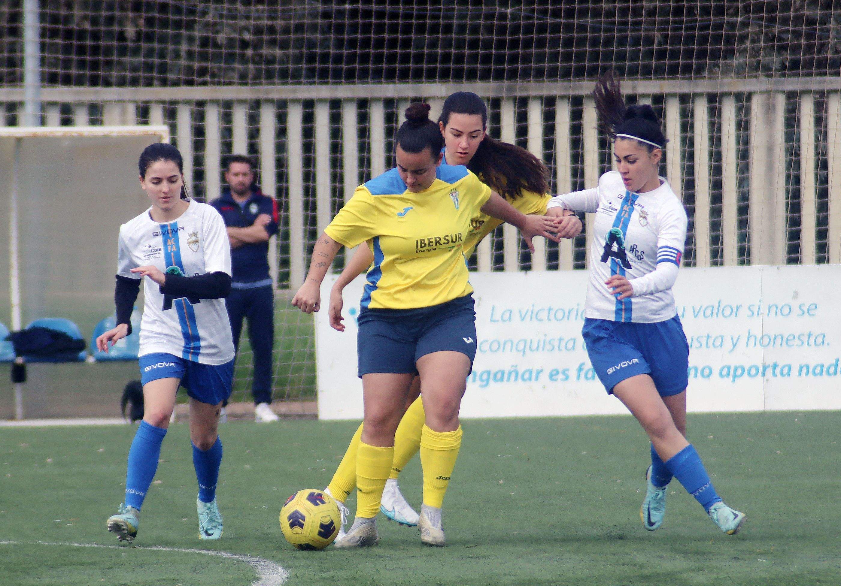 Un lance del encuentro entre el CD Algeciras femenino y el Arcos CF Academy/Foto: Axel S.C.