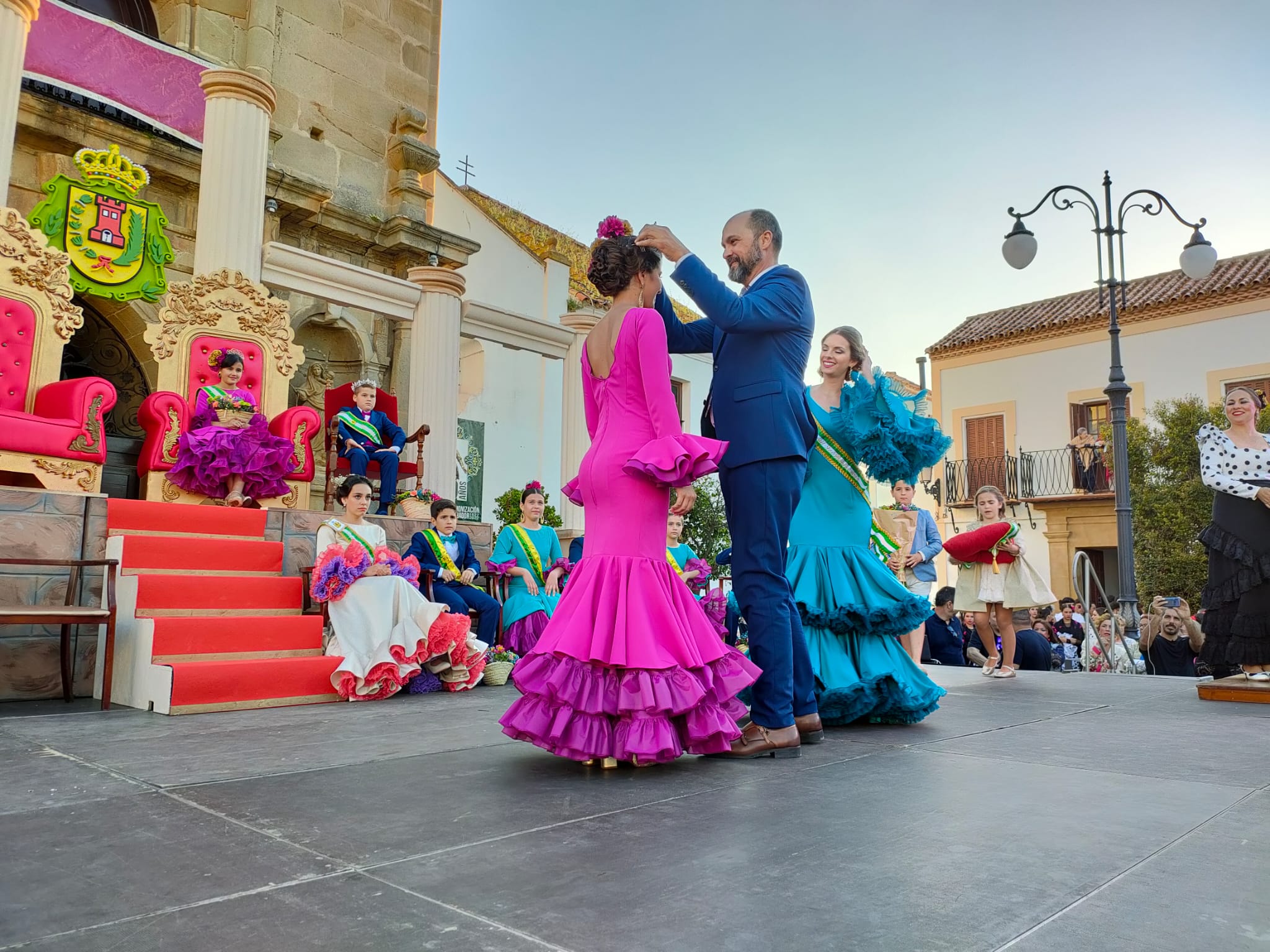 Festejos publica las bases para la elección de reinas, rey y cortes de honor juveniles de la Feria de Los Barrios.