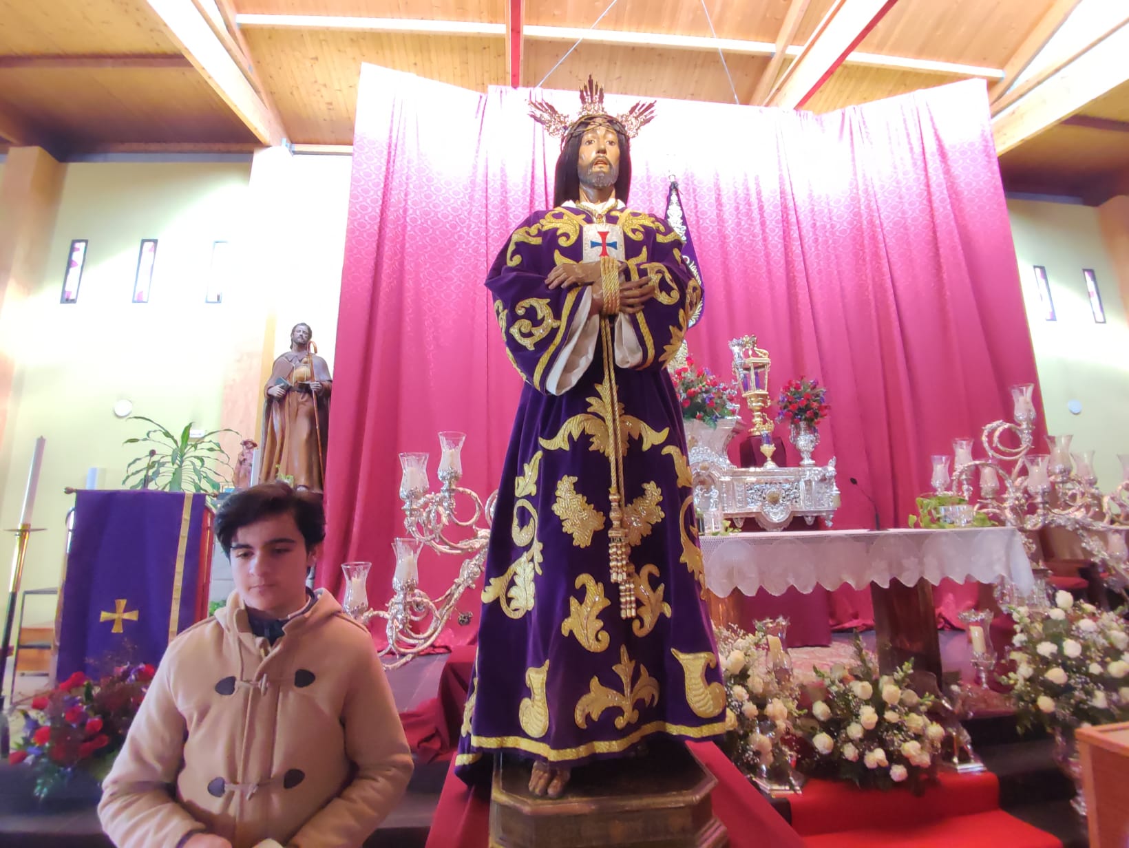  Tradicional besapié al Medinaceli de La Línea