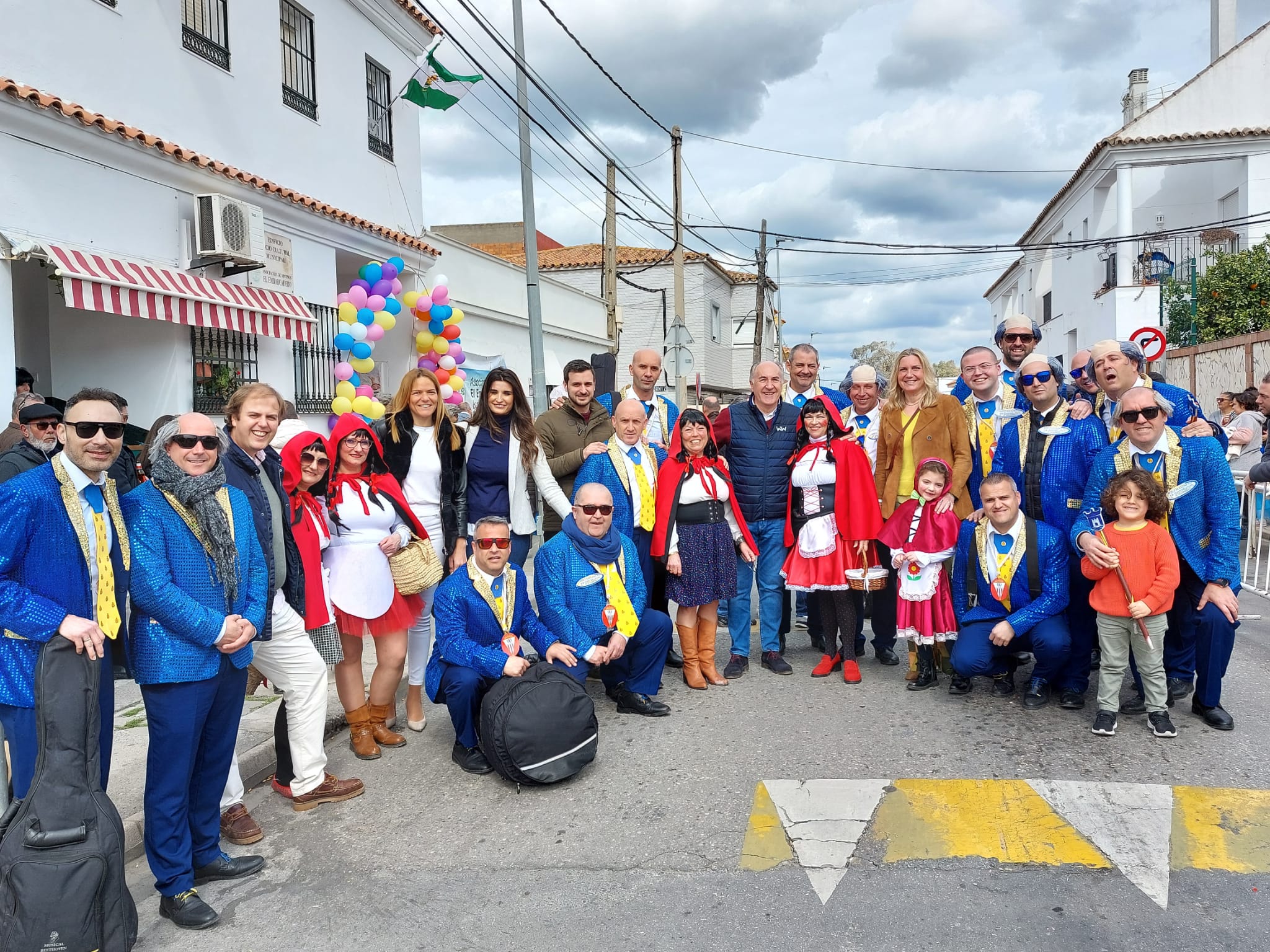 Vecinos de San José Artesano, Embarcadero y la Juliana pasan un buen rato carnavalesco