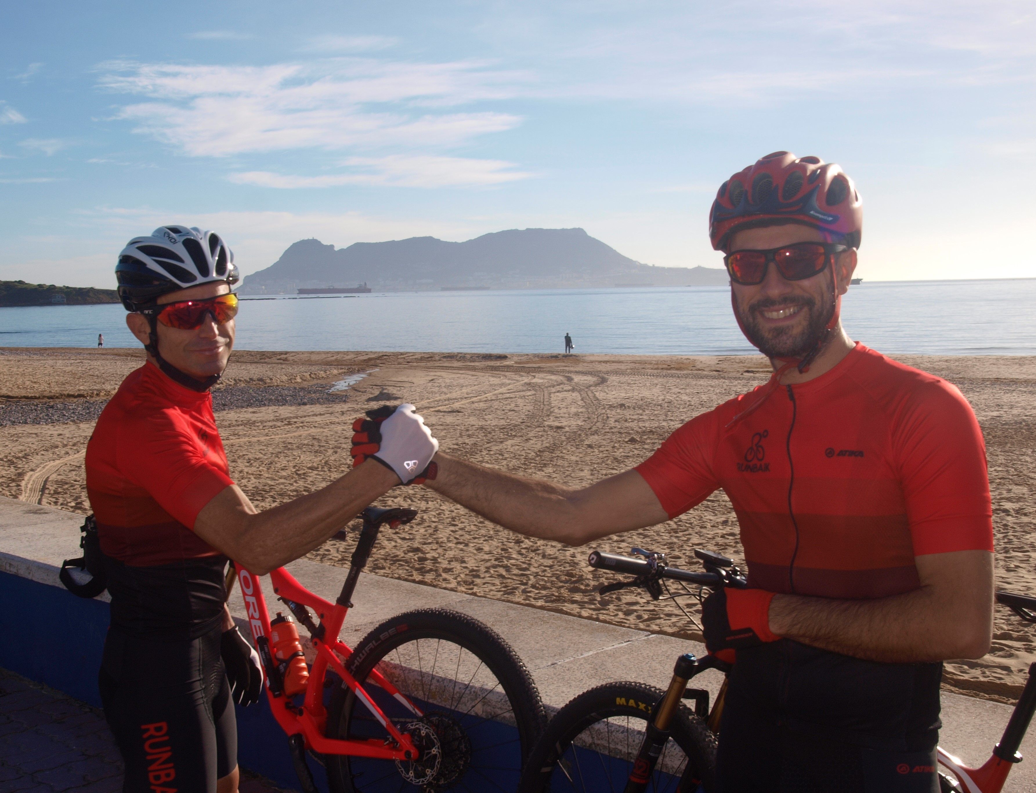 Dos linenses ponen rumbo a una de las pruebas más importantes del ciclismo de montaña 