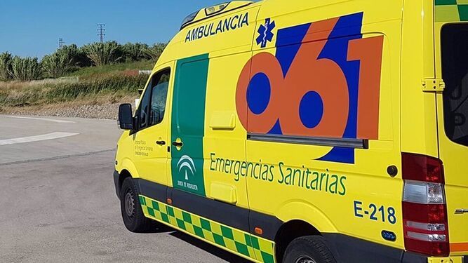 Herido un motorista en una colisión en el polígono de Palmones.