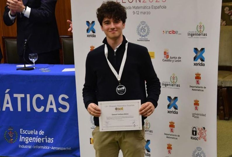 El chisparrero Samuel Orellana alcanza el podio de la Olimpiada Matemática Española.