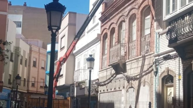 Inicio de los trabajos de demolición esta mañana. Foto: PHL. Inicio de los trabajos de demolición esta mañana. Foto: PHL.
