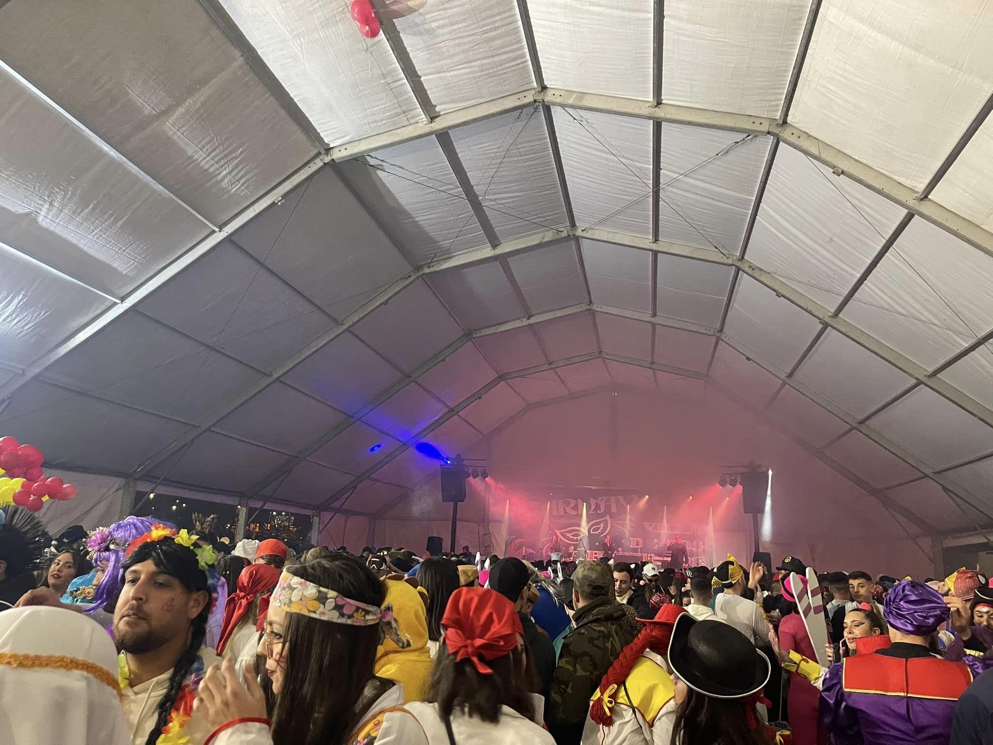 Carpa de Carnaval en Los Barrios. Foto: 8Directo.