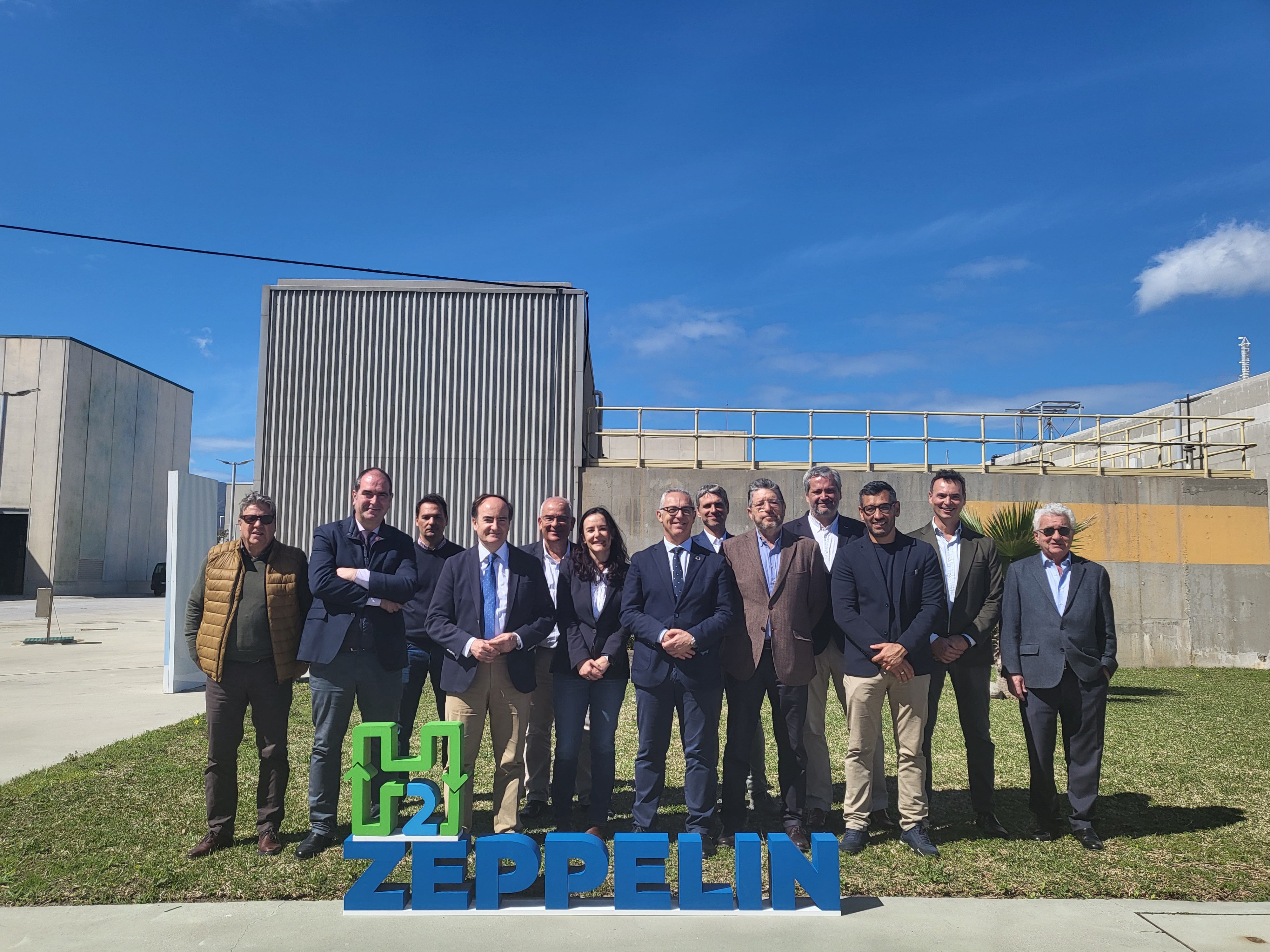 La APBA conoce los los nuevos proyectos de sostenibilidad energética de Aqualia en Algeciras