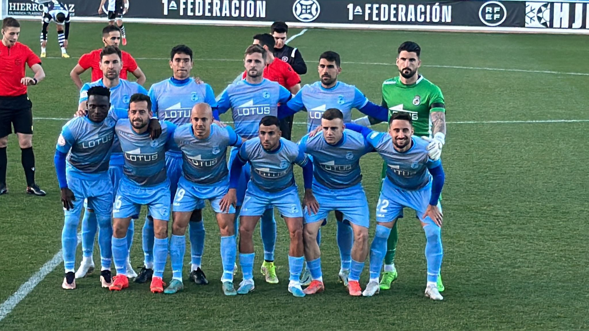 Formación de la RB Linense en casa de Unionistas Salamanca CF/Foto: RBL1912