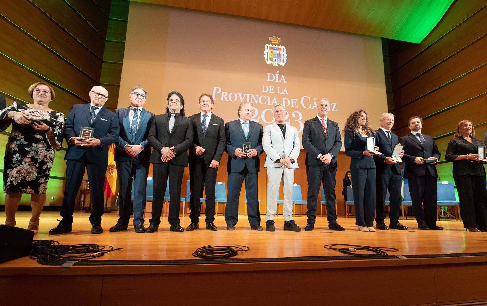 El relojero mayor de Algeciras, la Coral de Tarifa y el Cuenca de Jimena, reconocidos por el Día de la Provincia. Foto: Francisco J. Olmo - Europa Press.
