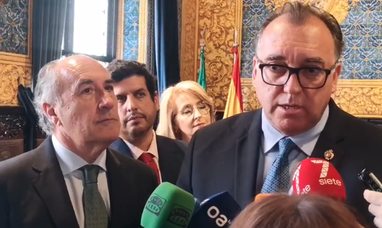 El consejero de Turismo, Cultura y Deporte, Arturo Bernal. La Junta asegura que Carteia ya se encuentra abierto tras cuatro días cerrado por obras de mejora