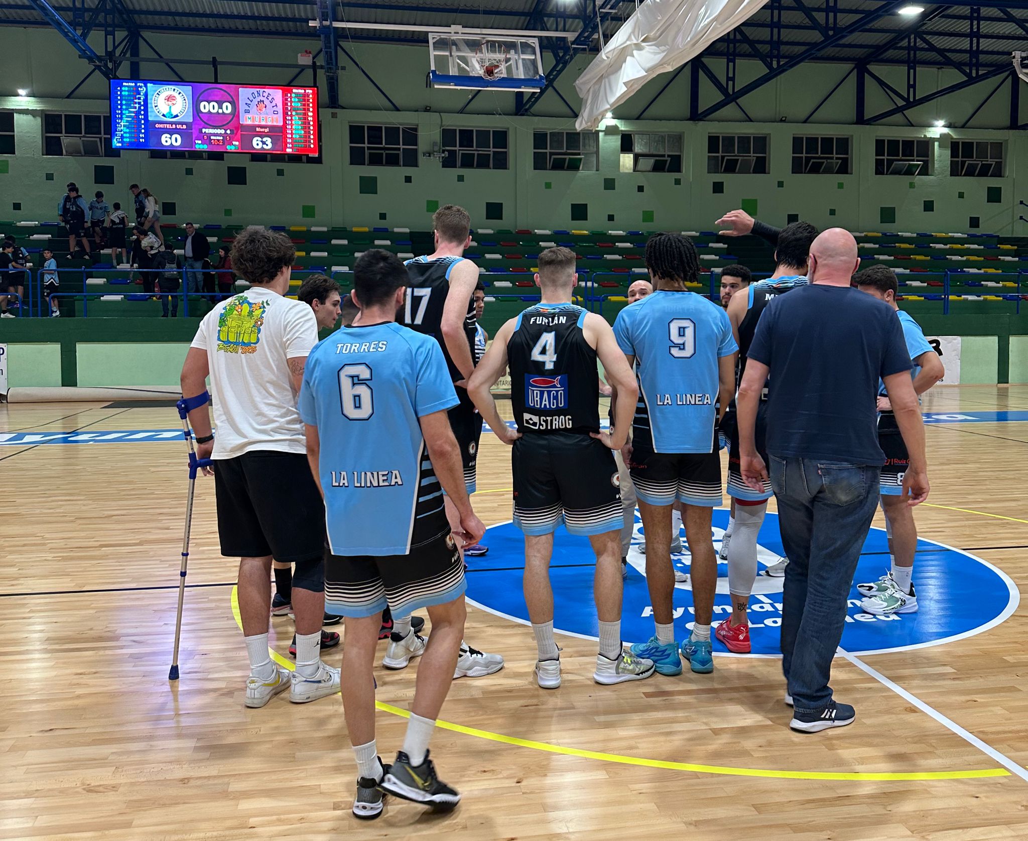 Los jugadores de la ULB tras perder con Murgi