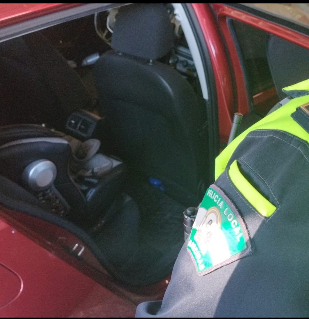 Uno de los controles en la campaña realizada por la Policía Local, saldada con 54 denuncias. Uno de los controles en la campaña realizada por la Policía Local, saldada con 54 denuncias.