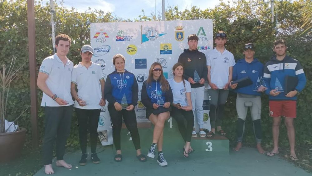 Foto de familia premiados