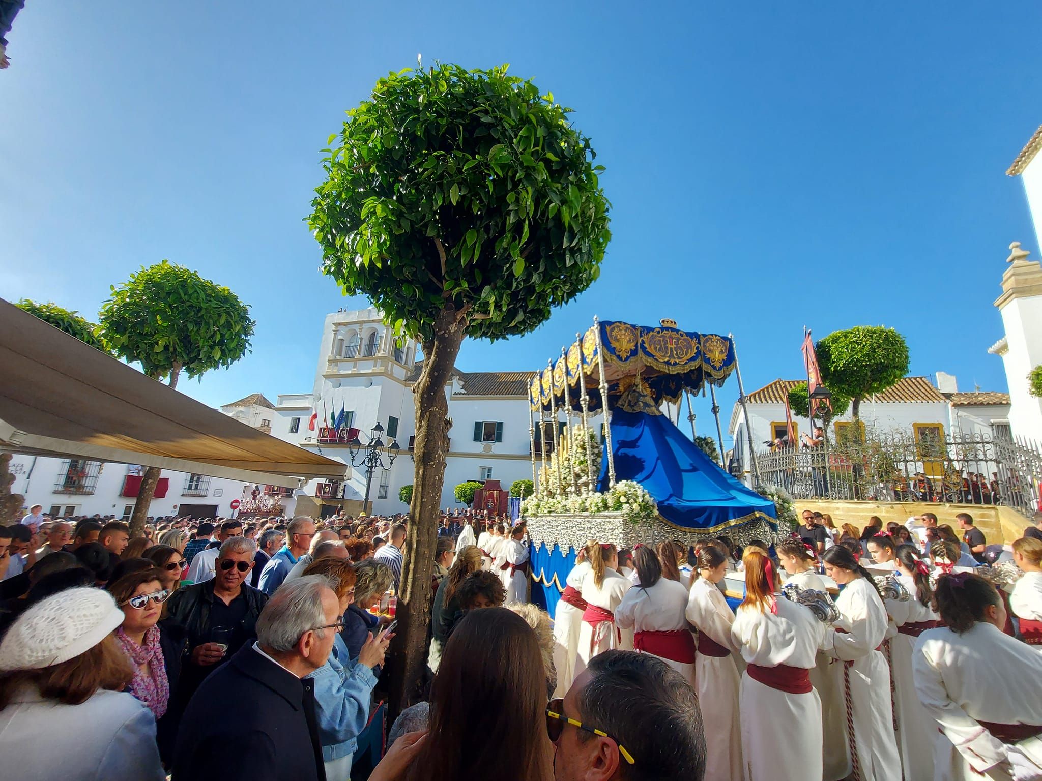 La procesión Magna del Santo Entierro de San Roque. Imagen de archivo. Los mayores de San Roque y personas con movilidad reducida verán la Magna desde el Palacio y Plaza Espartero La procesión Magna del Santo Entierro de San Roque. Imagen de archivo. Los mayores de San Roque y personas con movilidad reducida verán la Magna desde el Palacio y Plaza Espartero