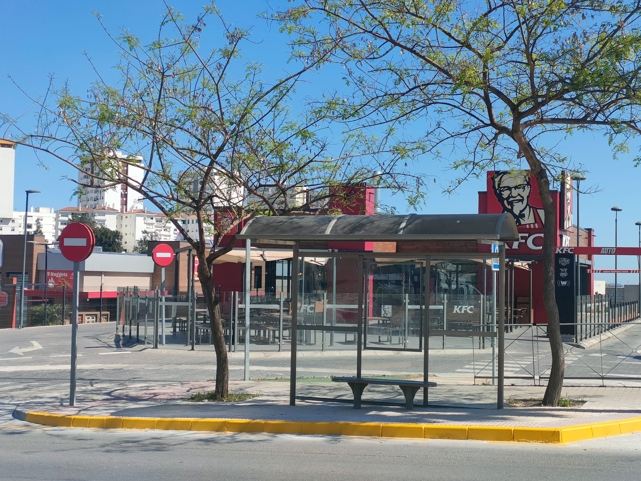 Imagen de la marquesina de autobús ubicada en Sotorebolo.