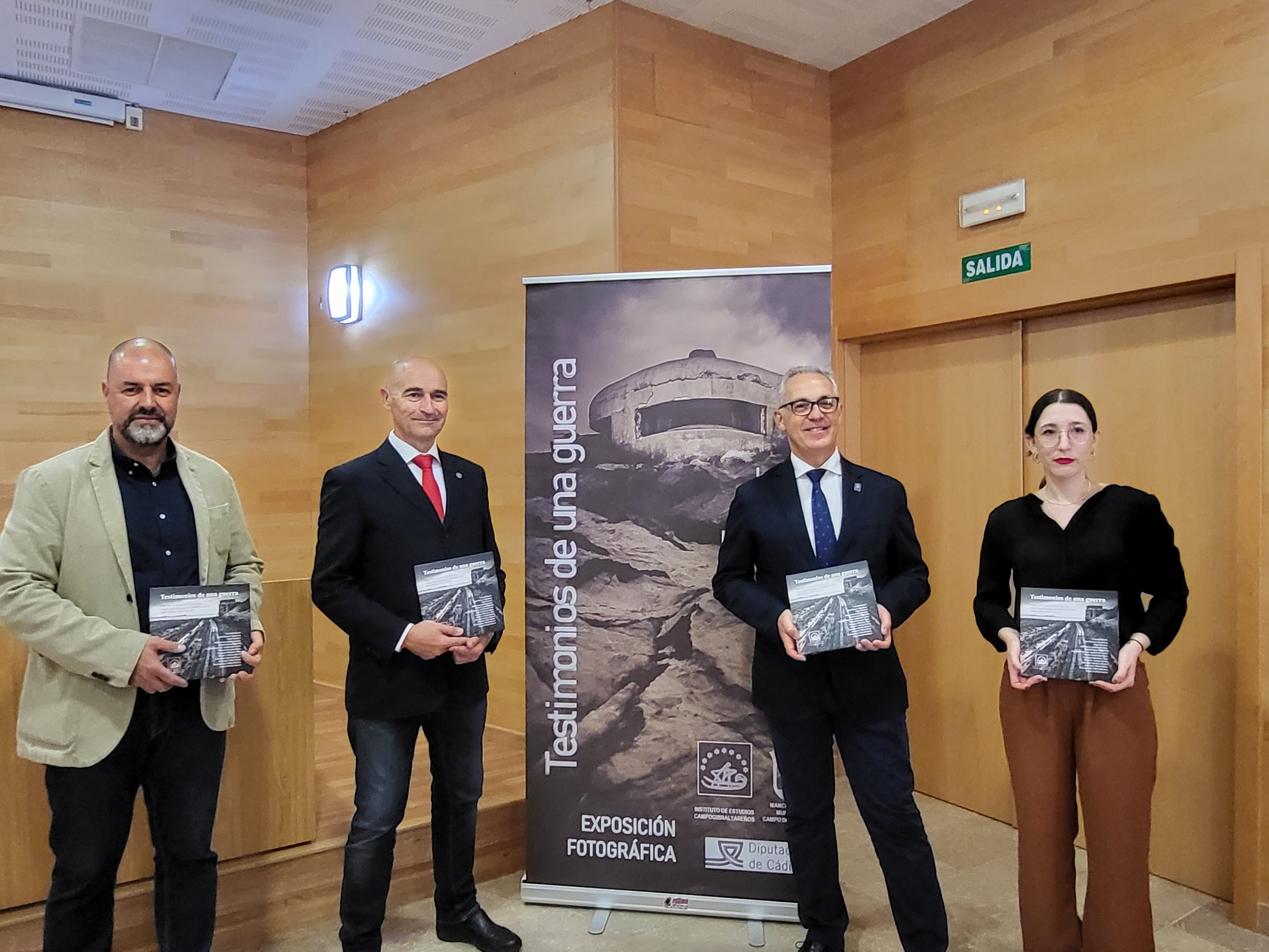 Presentada 'Testimonios de una guerra', una exposición fotográfica sobre los fortines defensivos