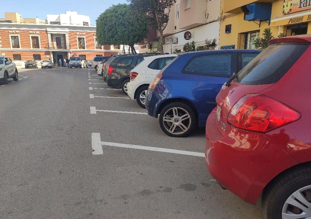 Habilitadas nuevas plazas de estacionamiento para personas con movilidad reducida.