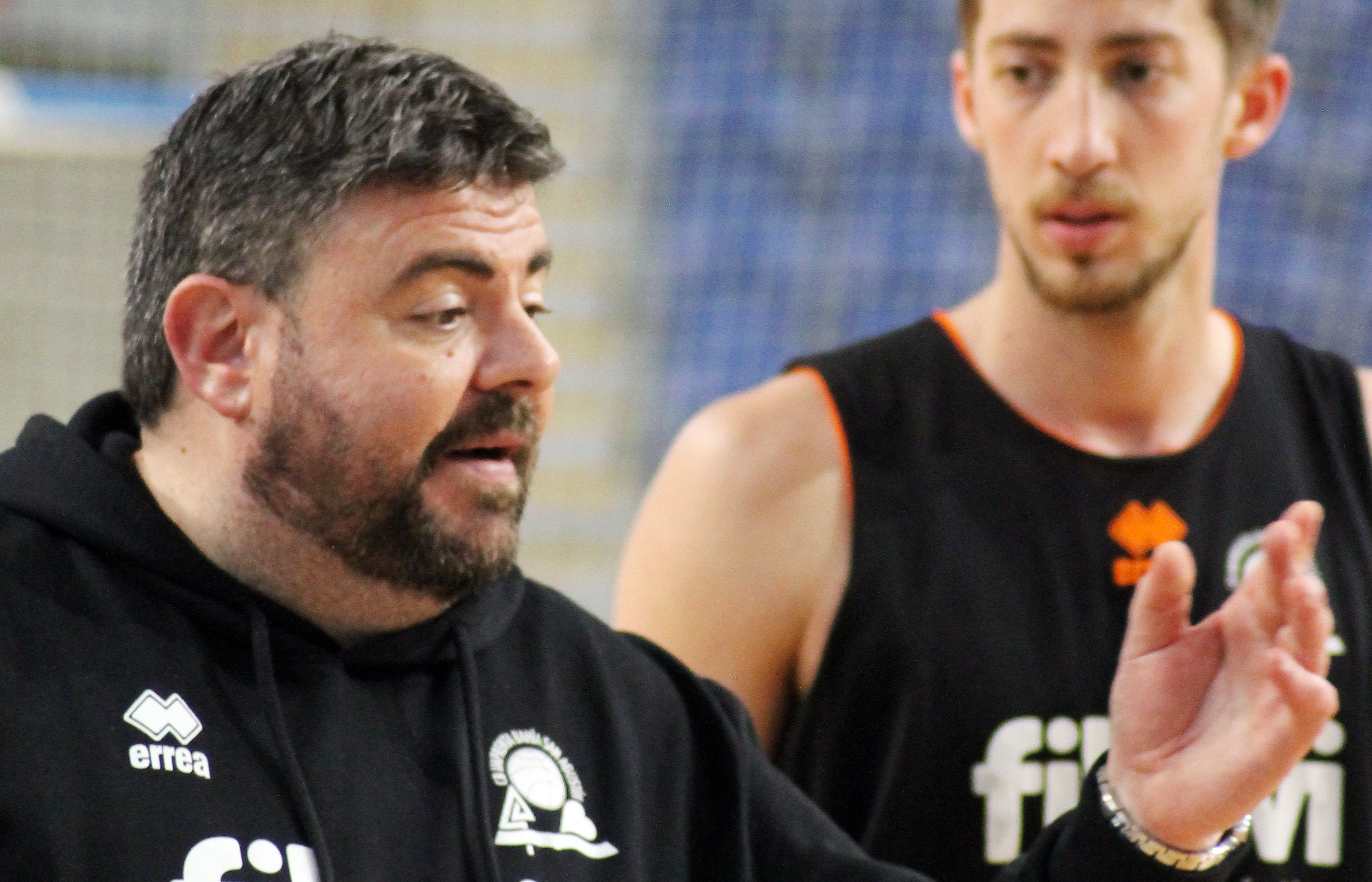 Pau Tomàs, entrenador del Fibwi, en la previa del choque ante UDEA