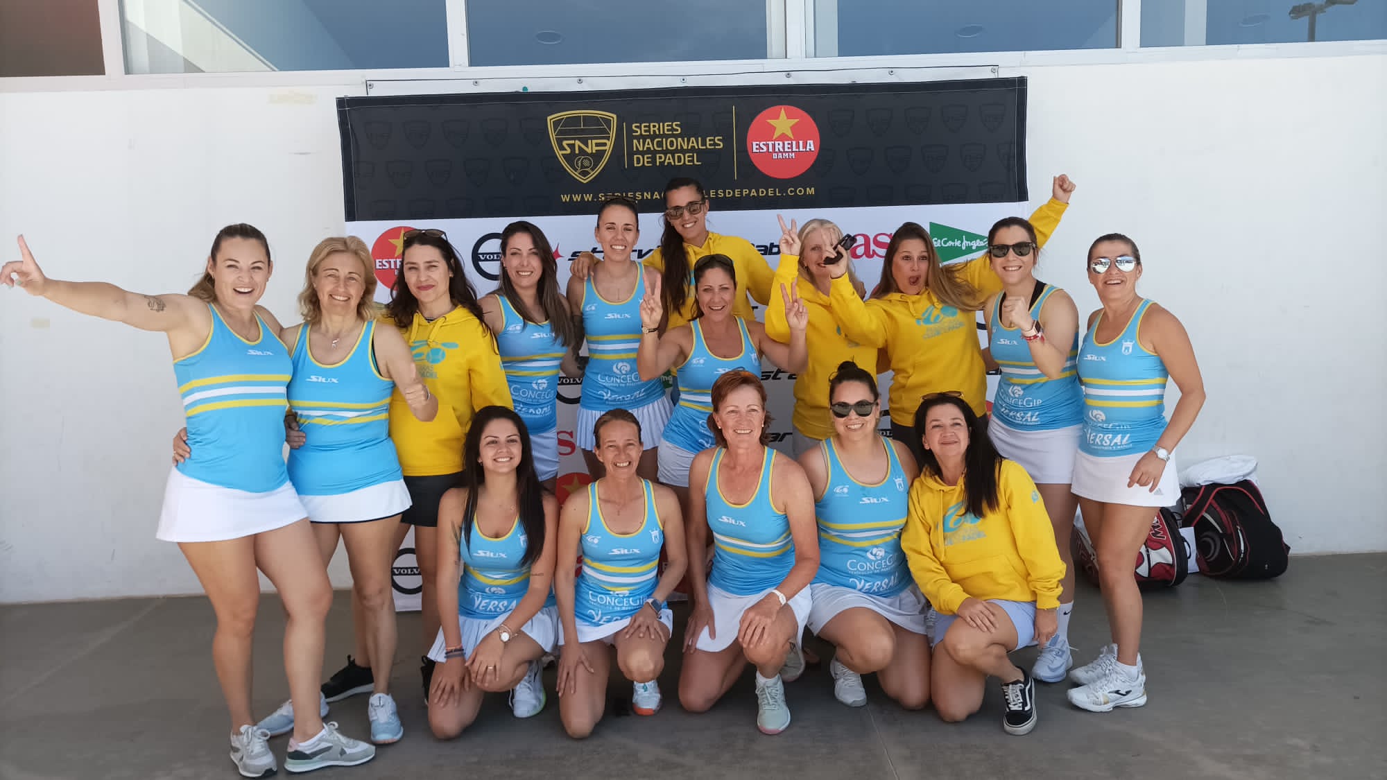 Las jugadoras del Algeciras Club de Pádel Femenino en la fase final del Andaluz en Málaga