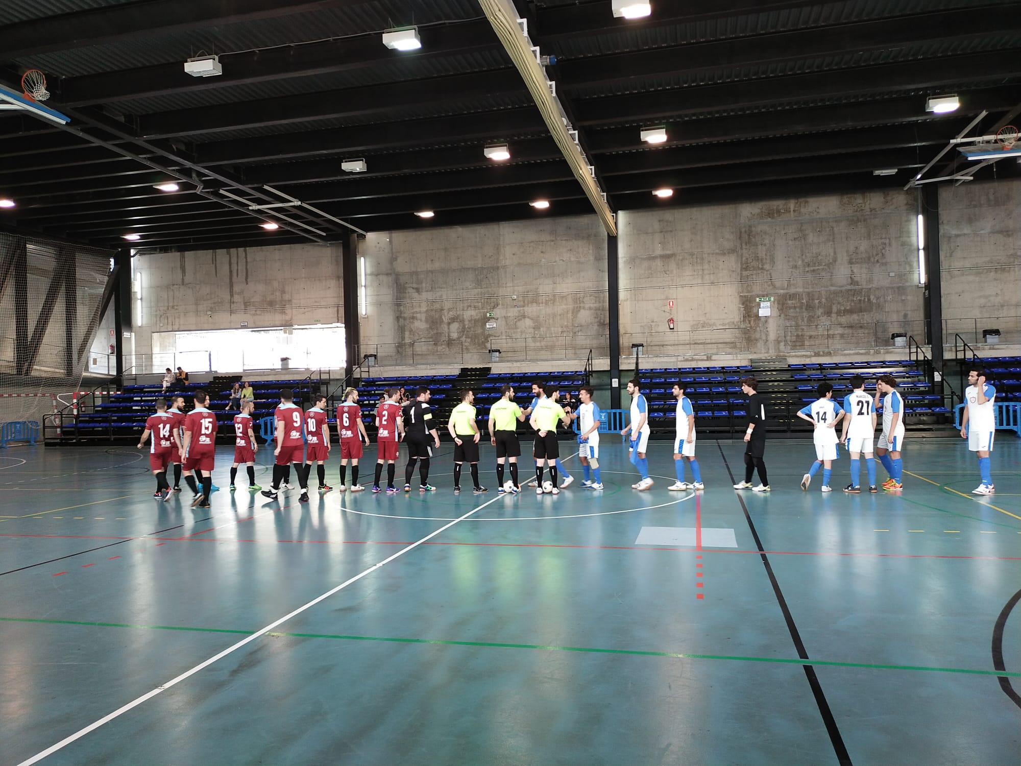 CD LyU y Finem antes del partido que han jugado los dos conjuntos en el Pabellón Polideportivo 'Centro Histórico'