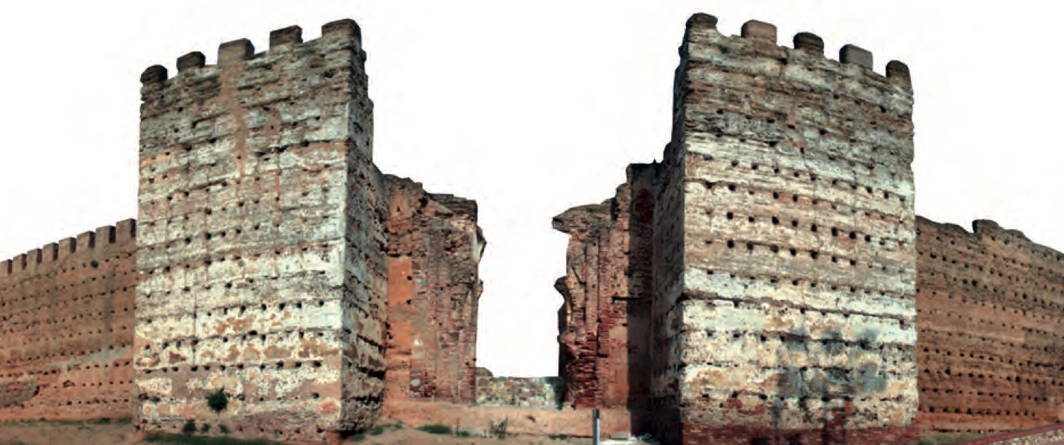 Grafitos históricos en las murallas ceutíes del Āfrāg / Al-ManŞūra. Lámina 4. Puerta de Fez, bab Fās. Vista exterior. Autor Pedro Gurriarán Daza (Yamur S.L.).