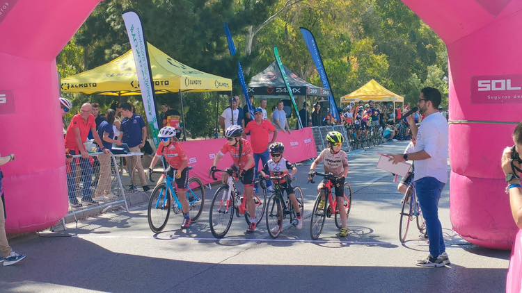 María González y Álex Wymmersch se alzan como los mejores del '9º Giro by Algeciras'