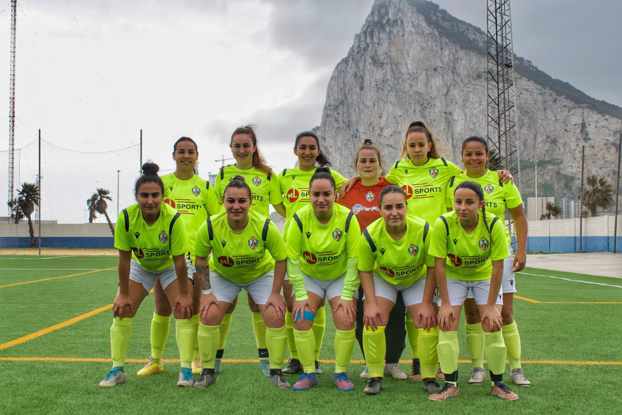 Las chicas del Linense FCB han ganado su último encuentro en casa de la temporada por 7-4