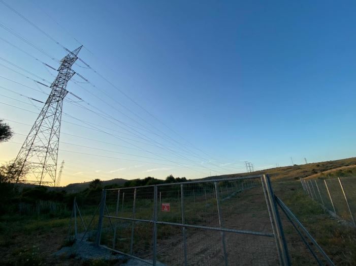 Entrada a la perrera en Cortijo de las Albutreras. Imagen de los vecinos. 