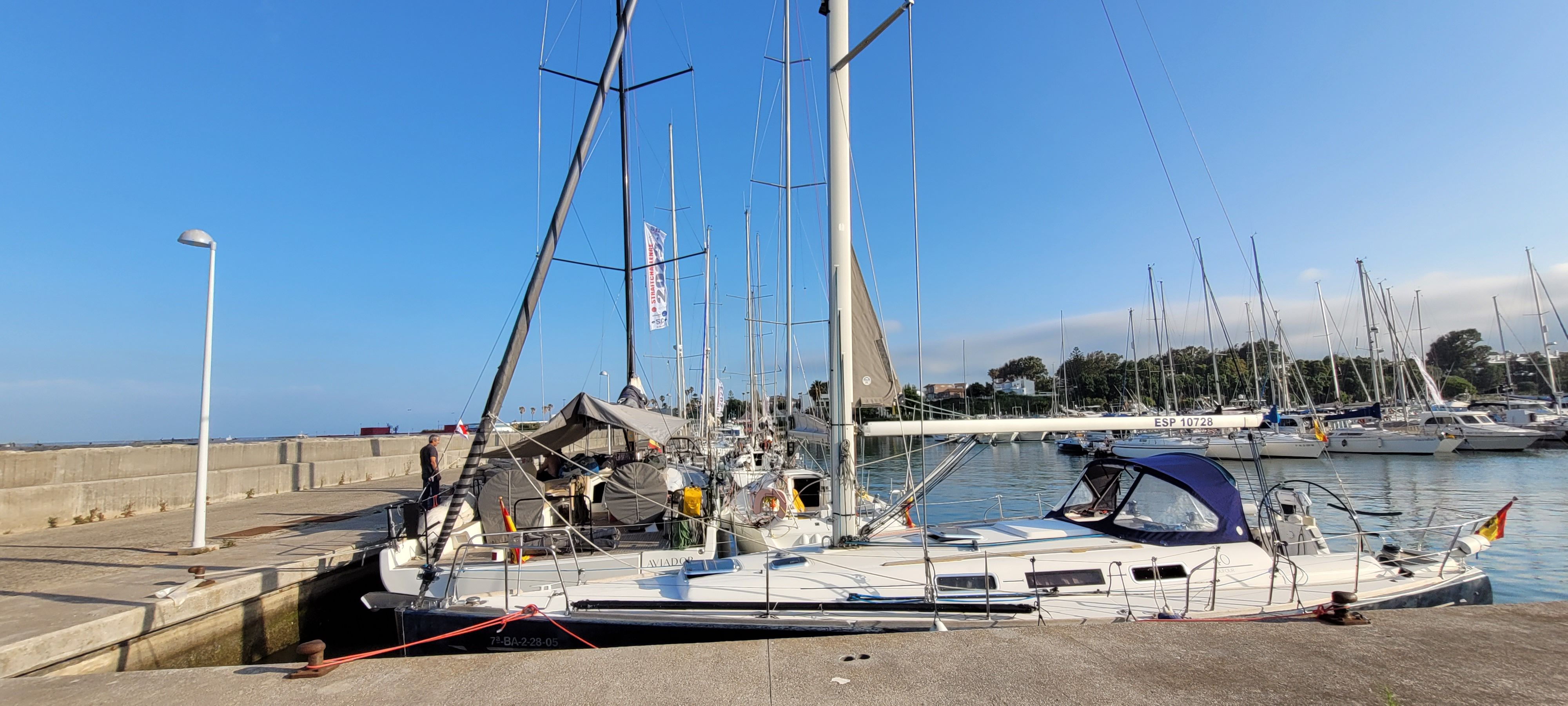 Los barcos de la Straitchallenge en el pantalán algecireño, que este año han batido el récord de participación para la presente edición