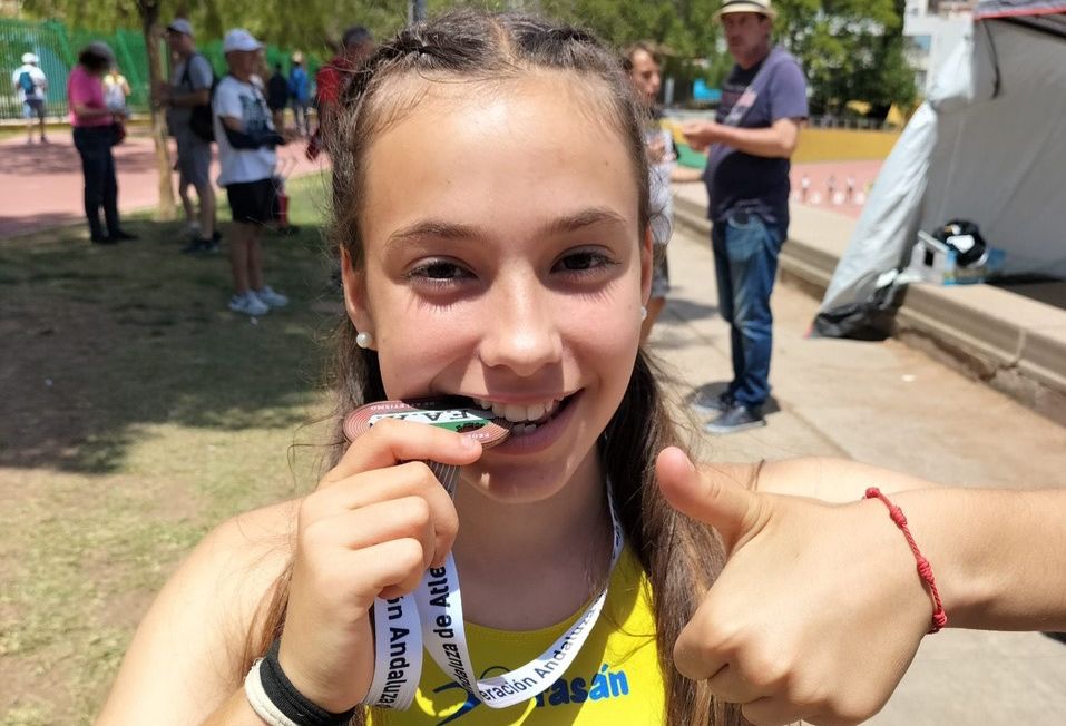 Andrea Galdeano, del CA Bahía de Algeciras, cuarta tras la primera jornada del Nacional sub-14