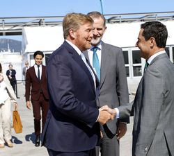 © Casa de S.M. el Rey. Los reyes de España y Holanda visitan el Puerto de Algeciras para respaldar el corredor marítimo de hidrógeno verde entre el Norte y el Sur de Europa © Casa de S.M. el Rey. Los reyes de España y Holanda visitan el Puerto de Algeciras para respaldar el corredor marítimo de hidrógeno verde entre el Norte y el Sur de Europa