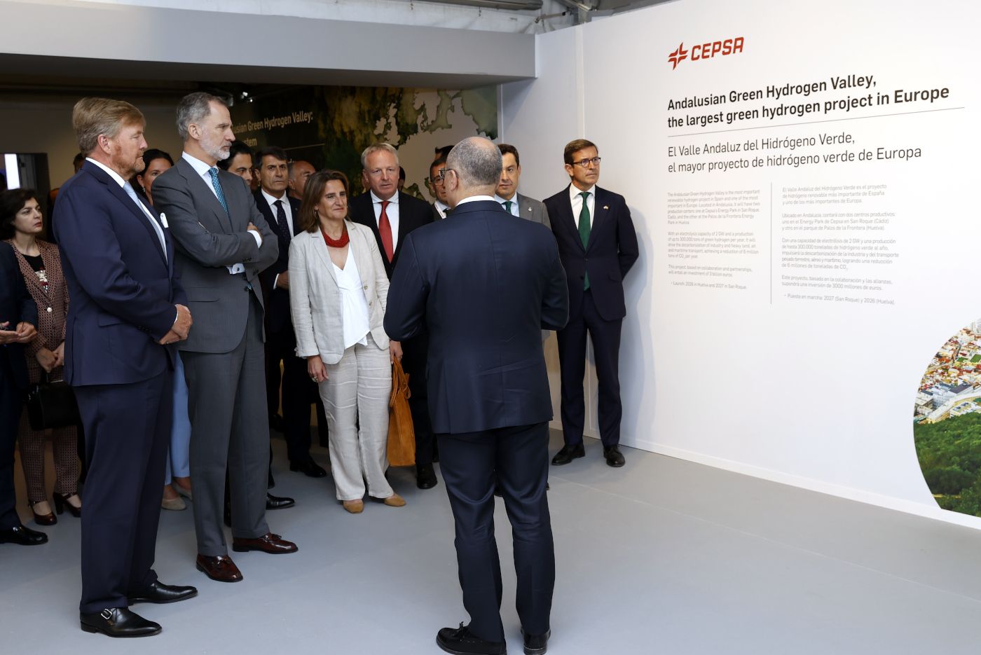 © Casa de S.M. el Rey. Los reyes de España y Holanda visitan el Puerto de Algeciras para respaldar el corredor marítimo de hidrógeno verde entre el Norte y el Sur de Europa © Casa de S.M. el Rey. Los reyes de España y Holanda visitan el Puerto de Algeciras para respaldar el corredor marítimo de hidrógeno verde entre el Norte y el Sur de Europa