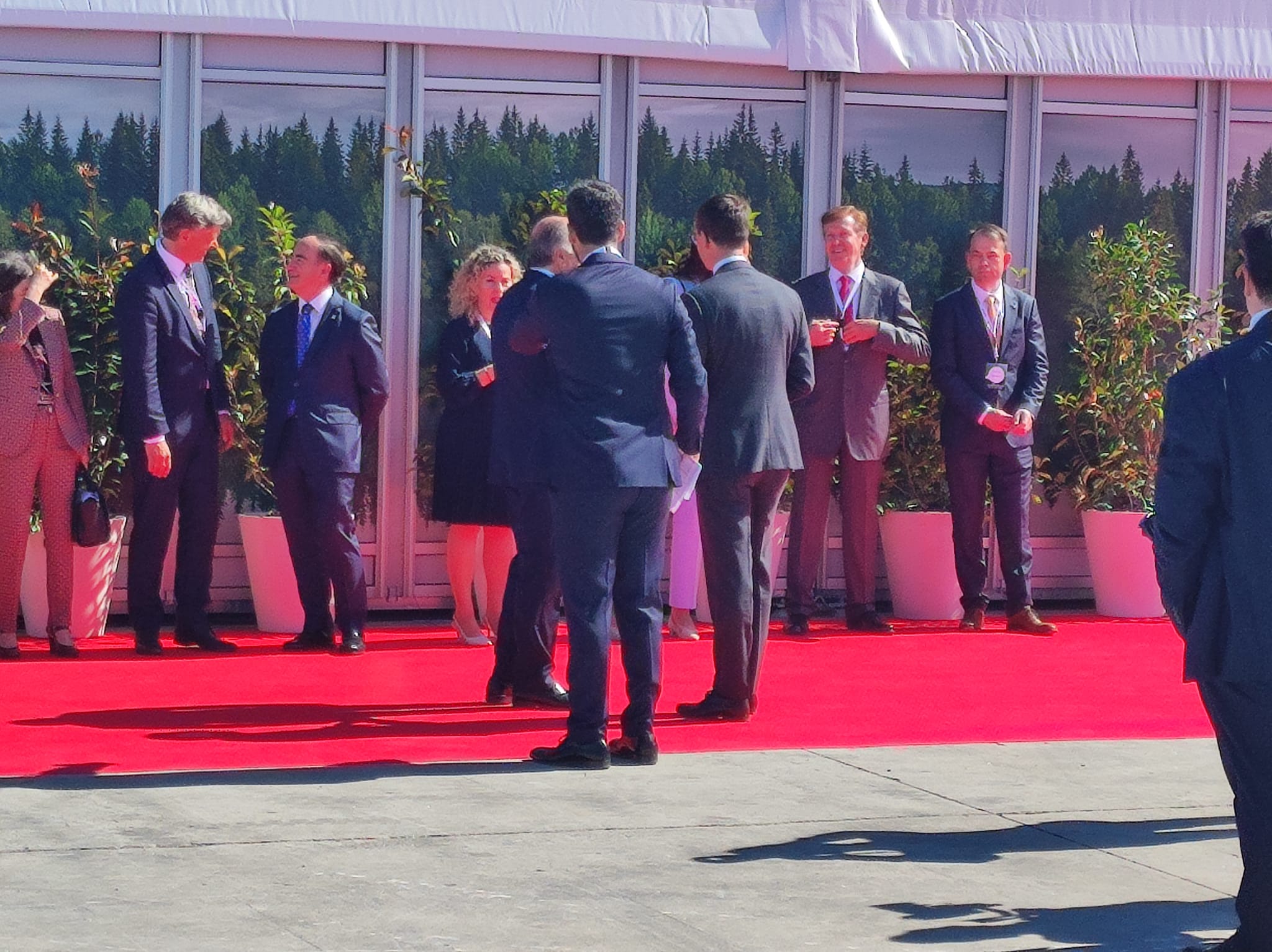 Sandra Domínguez y Mariángeles Benito / 8Directo. Los reyes de España y Holanda visitan el Puerto de Algeciras para respaldar el corredor marítimo de hidrógeno verde entre el Norte y el Sur de Europa Sandra Domínguez y Mariángeles Benito / 8Directo. Los reyes de España y Holanda visitan el Puerto de Algeciras para respaldar el corredor marítimo de hidrógeno verde entre el Norte y el Sur de Europa