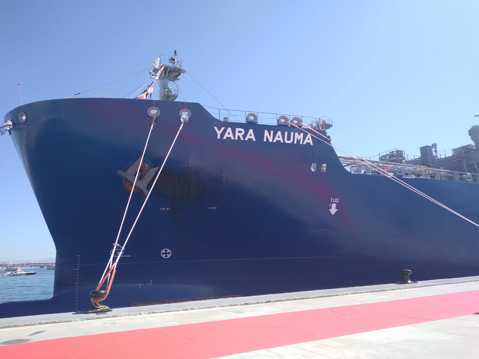 Sandra Domínguez y Mariángeles Benito / 8Directo. Los reyes de España y Holanda visitan el Puerto de Algeciras para respaldar el corredor marítimo de hidrógeno verde entre el Norte y el Sur de Europa Sandra Domínguez y Mariángeles Benito / 8Directo. Los reyes de España y Holanda visitan el Puerto de Algeciras para respaldar el corredor marítimo de hidrógeno verde entre el Norte y el Sur de Europa