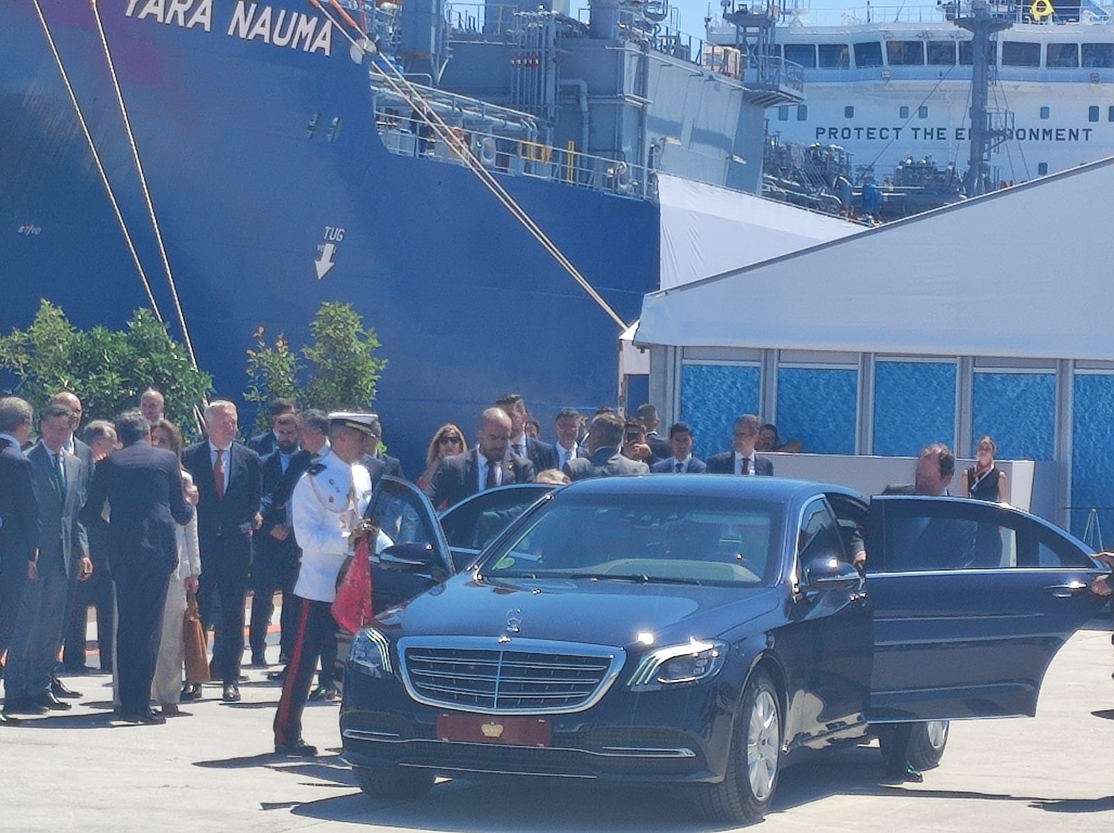 Sandra Domínguez y Mariángeles Benito / 8Directo. Los reyes de España y Holanda visitan el Puerto de Algeciras para respaldar el corredor marítimo de hidrógeno verde entre el Norte y el Sur de Europa Sandra Domínguez y Mariángeles Benito / 8Directo. Los reyes de España y Holanda visitan el Puerto de Algeciras para respaldar el corredor marítimo de hidrógeno verde entre el Norte y el Sur de Europa