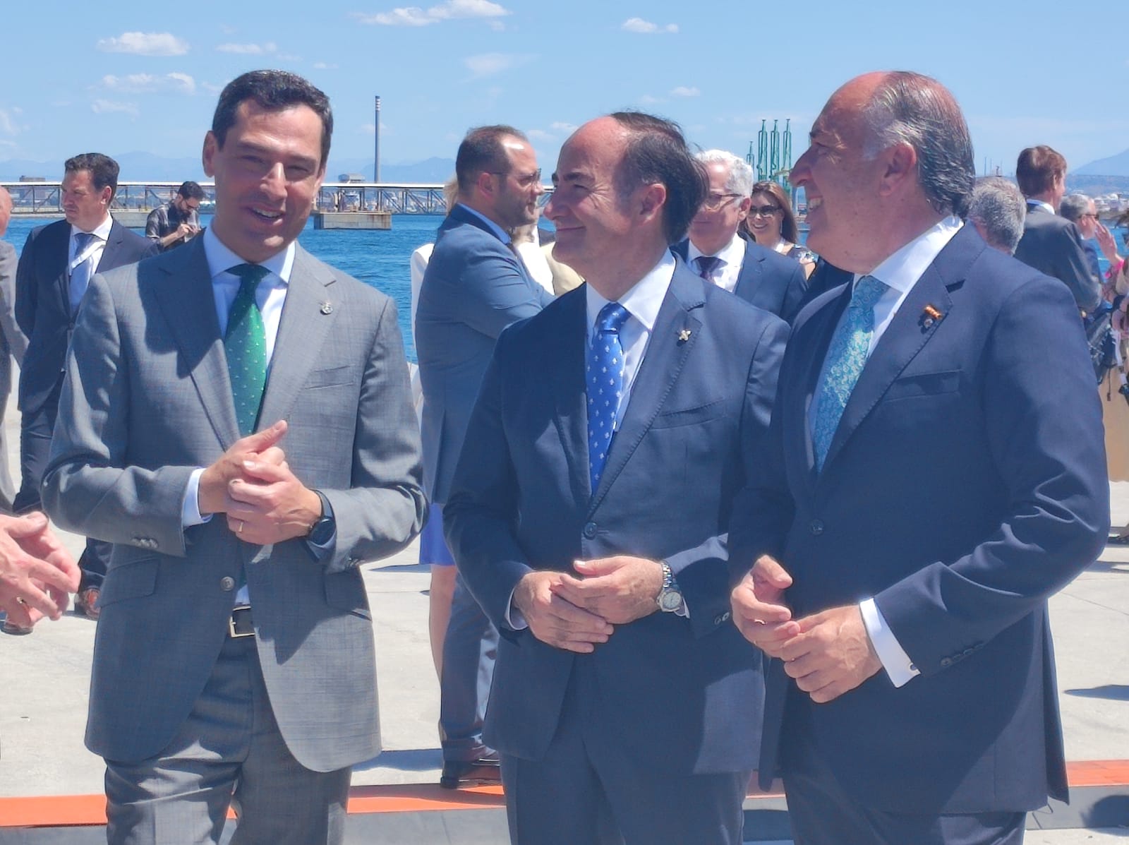 Sandra Domínguez y Mariángeles Benito / 8Directo. Los reyes de España y Holanda visitan el Puerto de Algeciras para respaldar el corredor marítimo de hidrógeno verde entre el Norte y el Sur de Europa Sandra Domínguez y Mariángeles Benito / 8Directo. Los reyes de España y Holanda visitan el Puerto de Algeciras para respaldar el corredor marítimo de hidrógeno verde entre el Norte y el Sur de Europa
