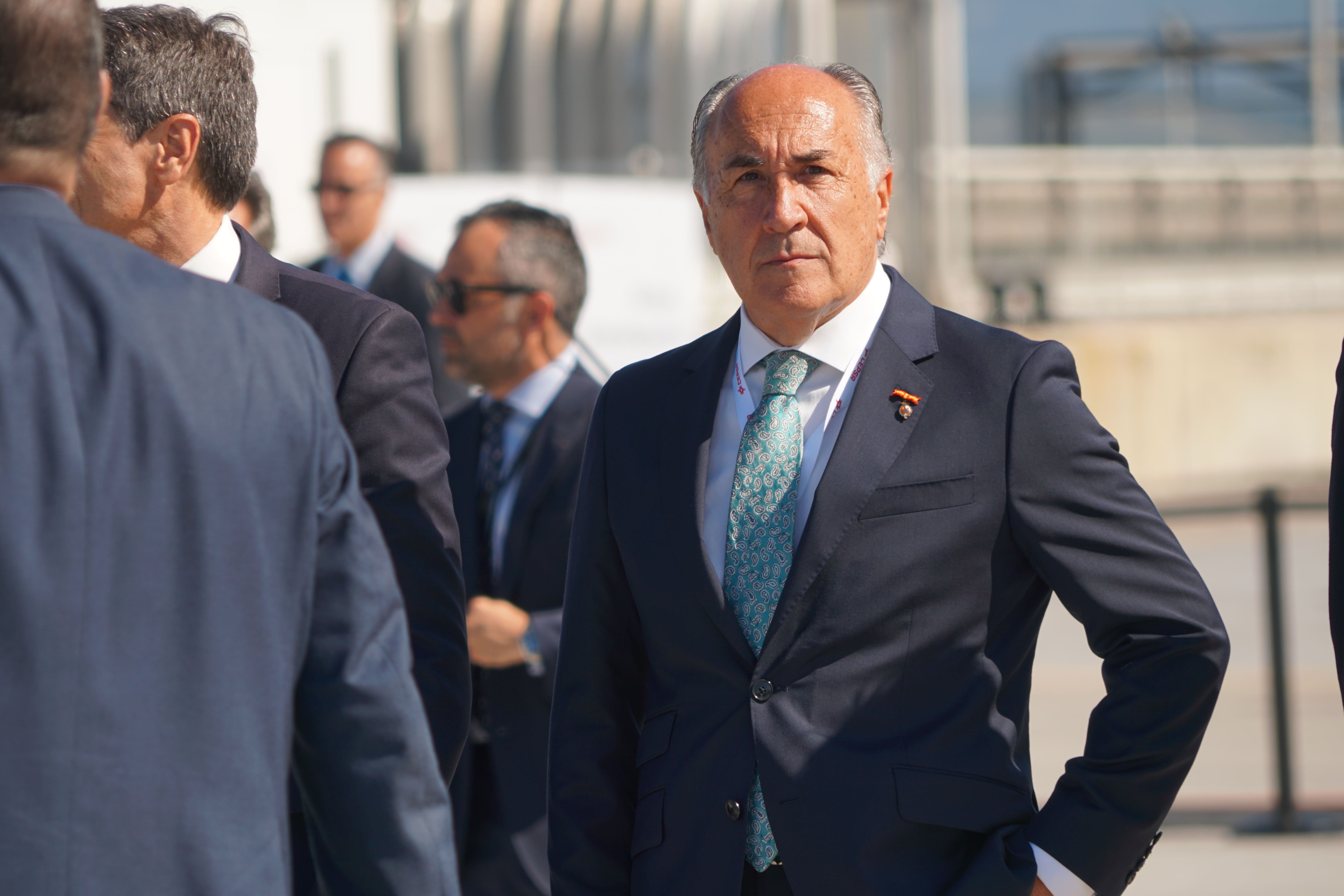 Sandra Domínguez y Mariángeles Benito / 8Directo. Los reyes de España y Holanda visitan el Puerto de Algeciras para respaldar el corredor marítimo de hidrógeno verde entre el Norte y el Sur de Europa Sandra Domínguez y Mariángeles Benito / 8Directo. Los reyes de España y Holanda visitan el Puerto de Algeciras para respaldar el corredor marítimo de hidrógeno verde entre el Norte y el Sur de Europa