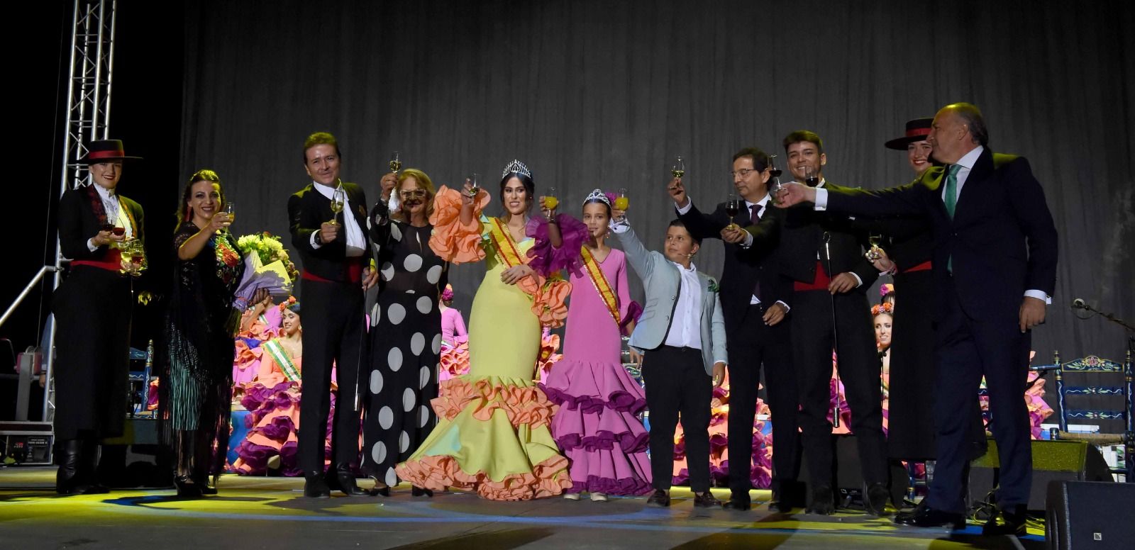 Lara brinda a los algecireños un pregón muy flamenco y lleno de vivencias.