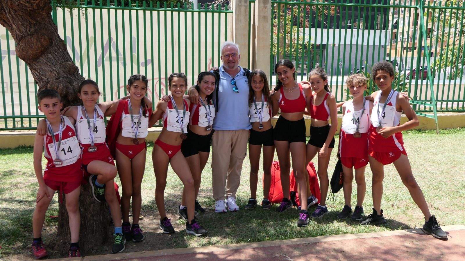 Oro y plata para el Club Atletismo San Roque en el Andaluz de Relevos 4x60