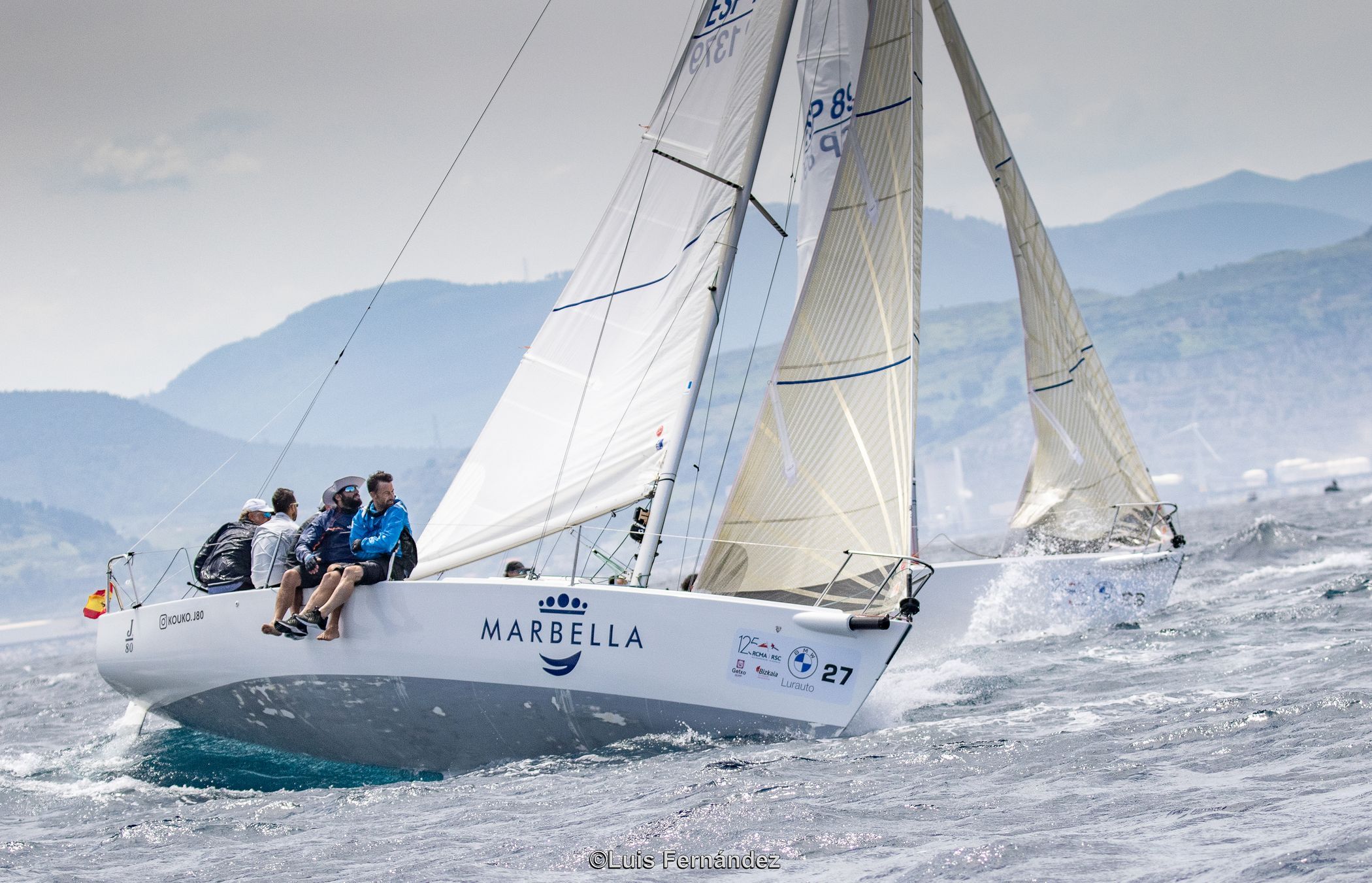 El 'Ciudad de Marbella-Team Kouko' de Butrón y Varela, 12º en el nacional de J/80 en aguas vizcaínas/Foto: Luis Fernández