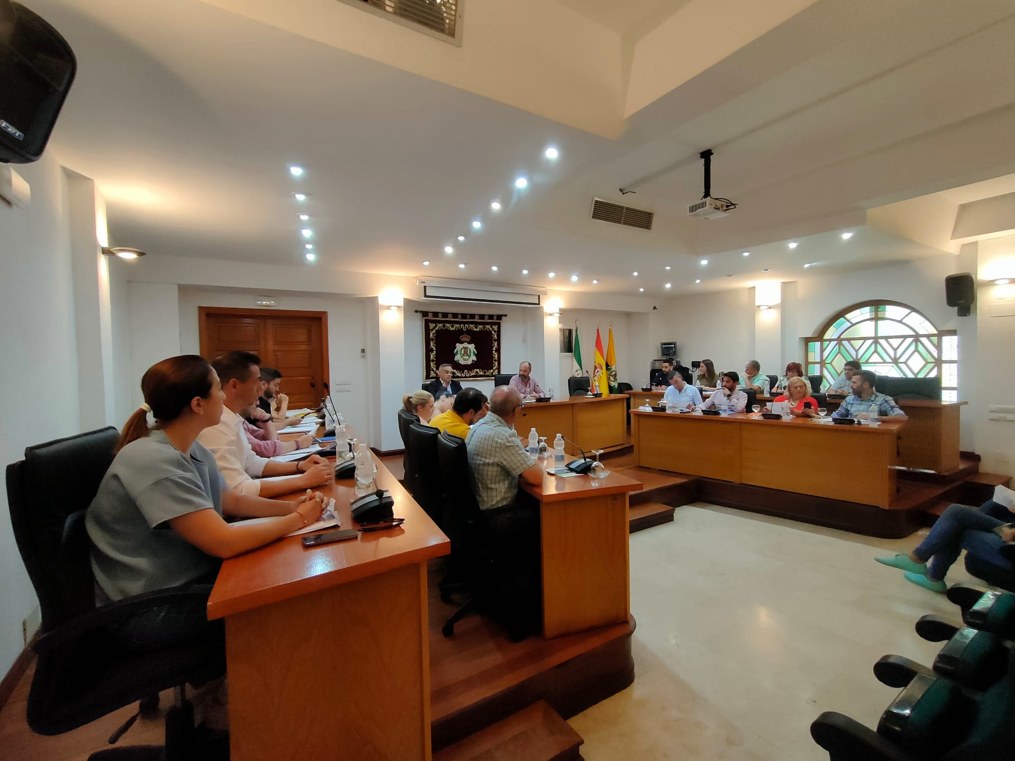 Un momento del pleno de constitución de Los Barrios.