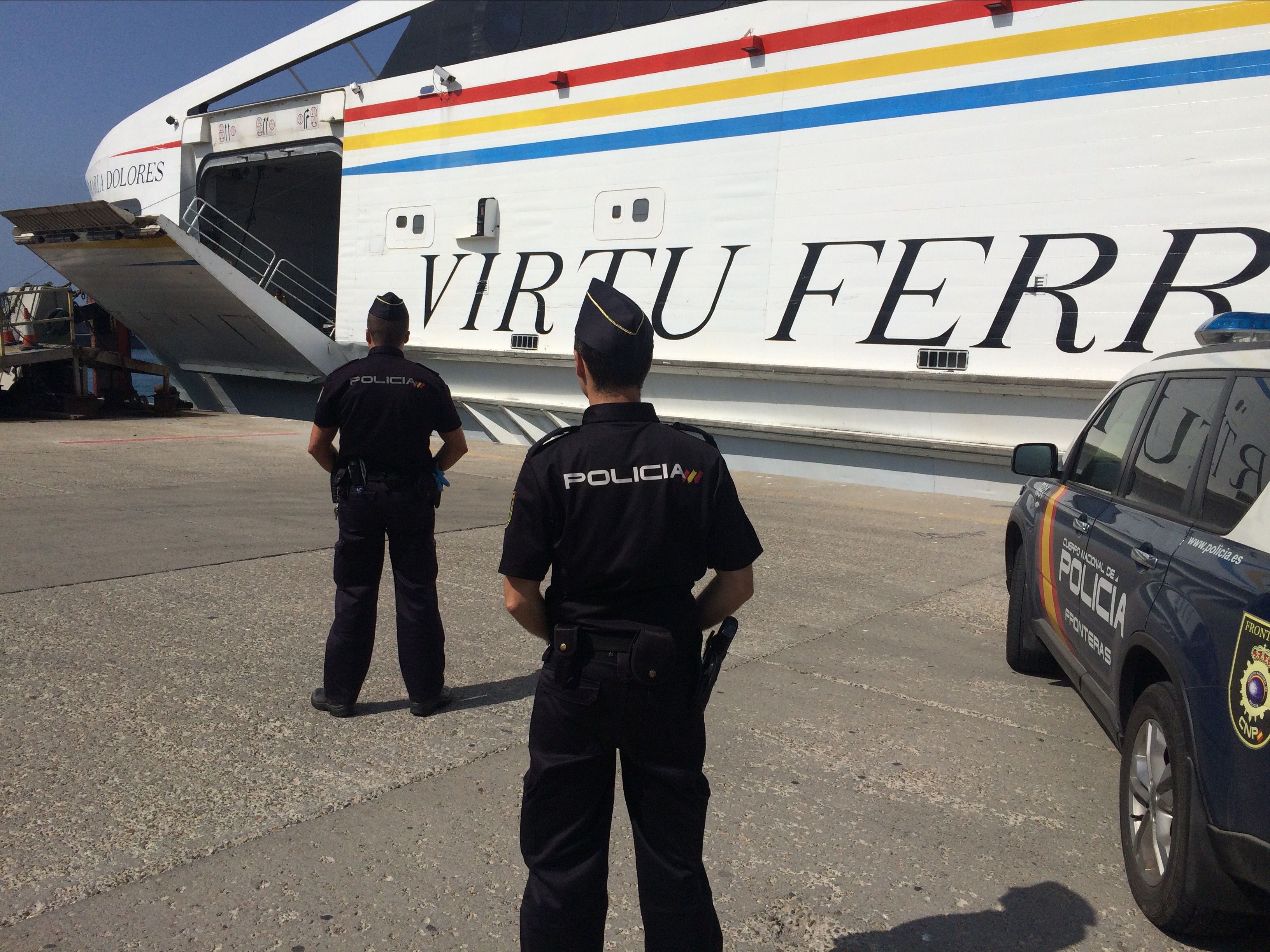 La Policía Nacional cumple 20 años de su presencia y despliegue en el Puerto de Tarifa.