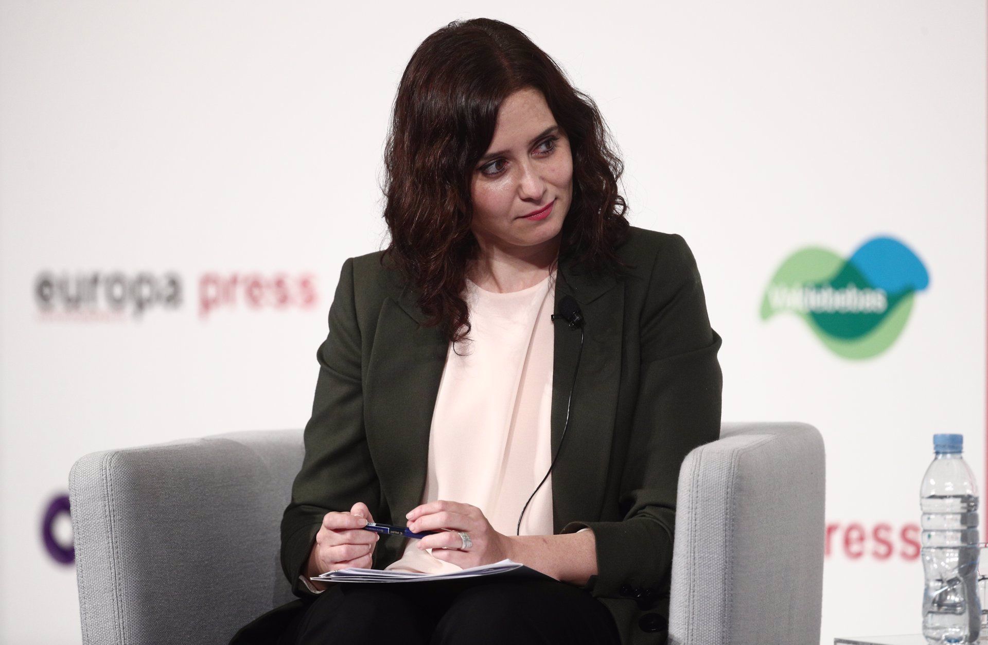 Isabel Díaz Ayuso pierde el bebé que esperaba con ocho semanas de gestación.