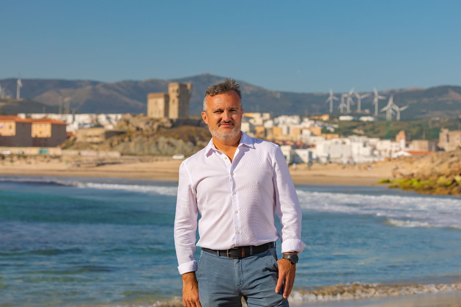 Benítez no cobrará sueldo del Ayuntamiento de Tarifa.