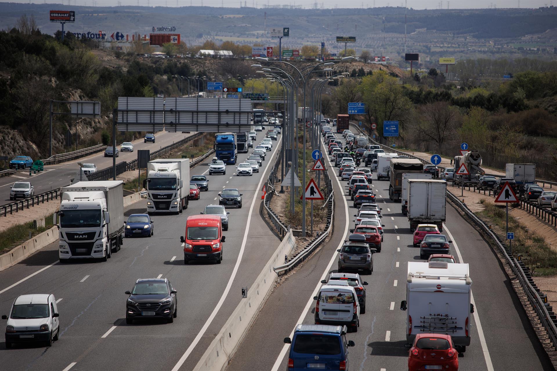 OPE 2023: Protección Civil pide planificar los desplazamientos por carretera este fin de semana.