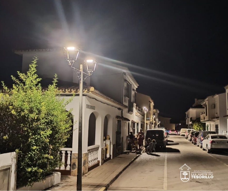 Tesorillo renueva su luminaria pública instalando más de 500 luces led.