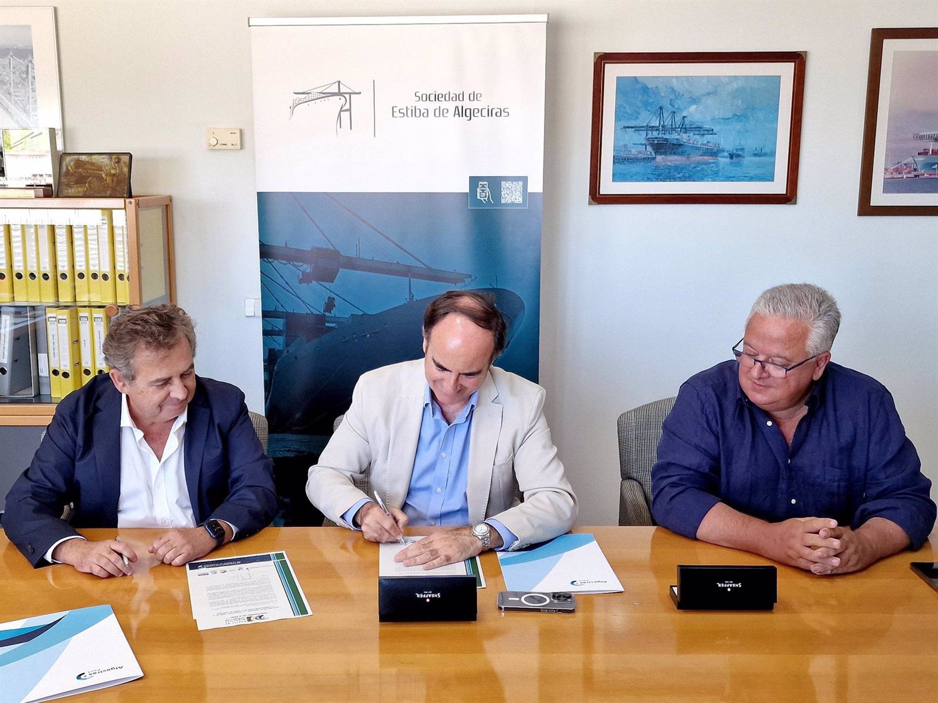 La Sociedad de Estiba de Algeciras se adhiere a la Estrategia Verde de la Autoridad Portuaria.