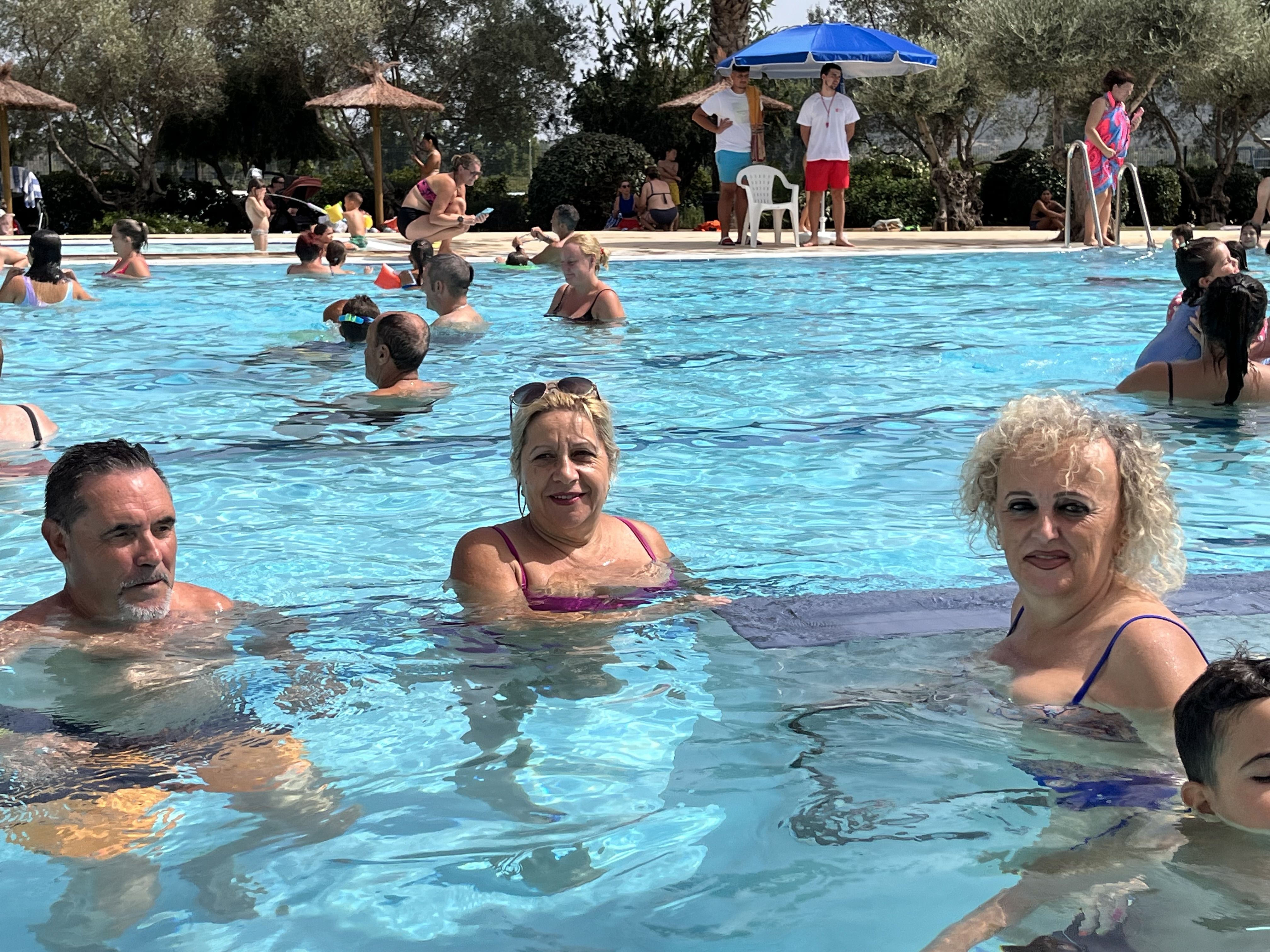 El primer día de la piscina de Tesorillo, en imágenes El primer día de la piscina de Tesorillo, en imágenes