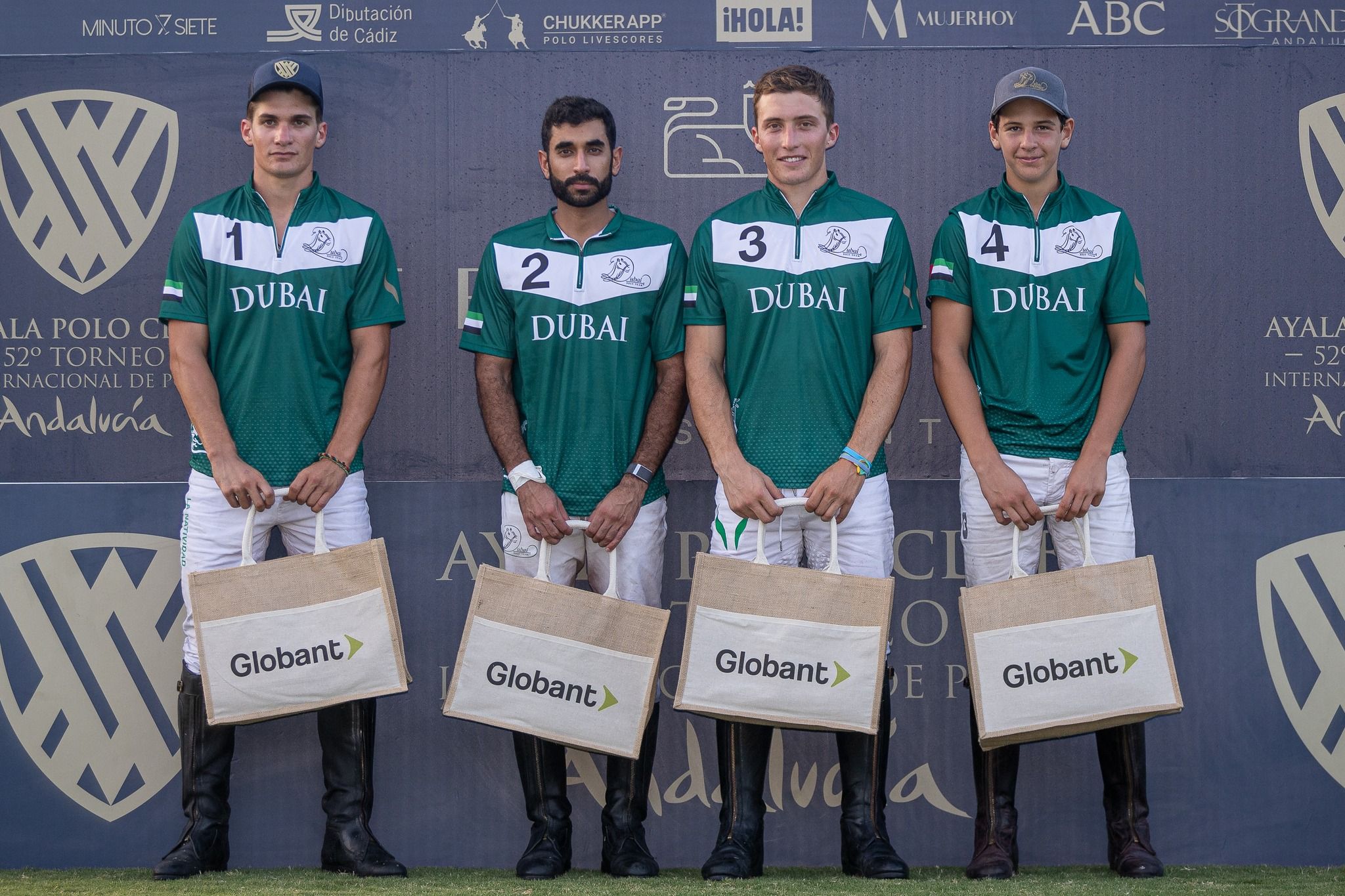 Lo cuatro componentes de Dubai, campeón de la Copa 'Globant' de Alto Hándicap