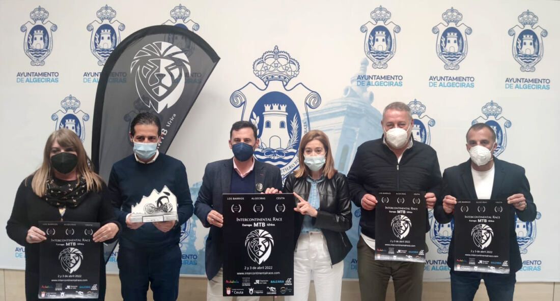 Rodríguez Ros presenta la carrera Internacional Race MTB Europa-África